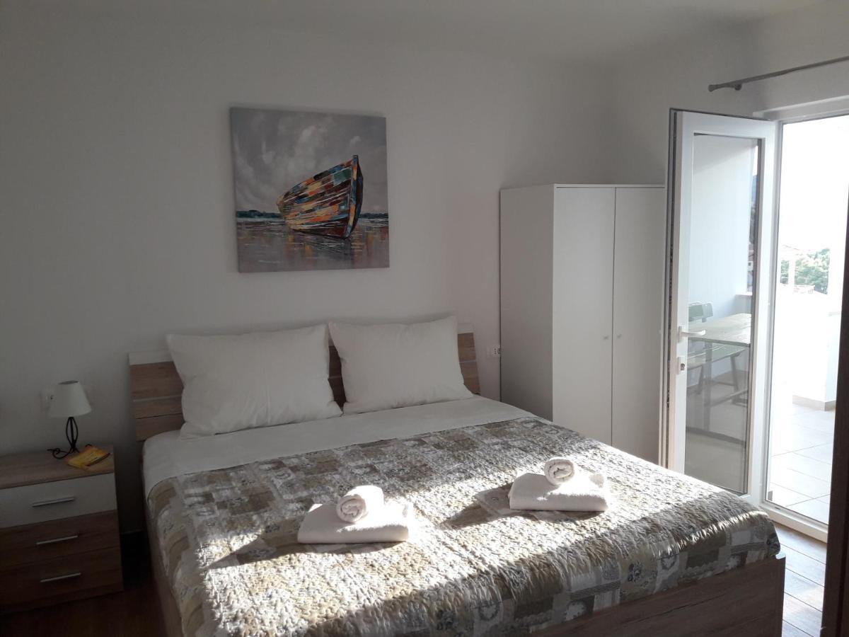 Apartments Gracia & Toni 特罗吉尔 外观 照片