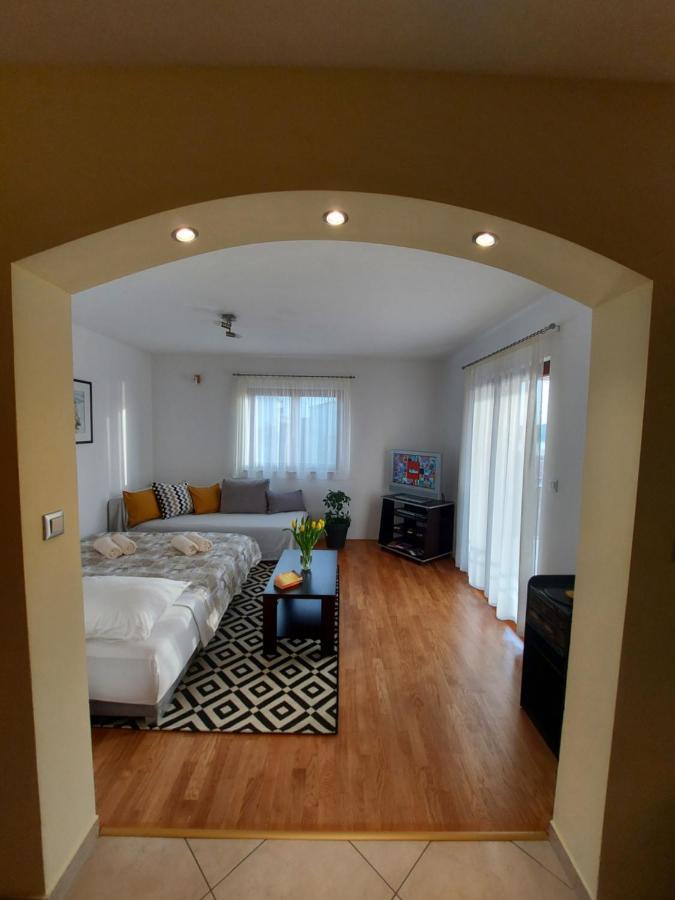 Apartments Gracia & Toni 特罗吉尔 外观 照片