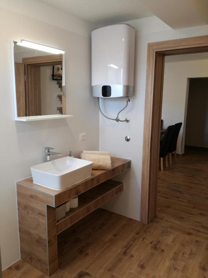 Apartments Gracia & Toni 特罗吉尔 外观 照片
